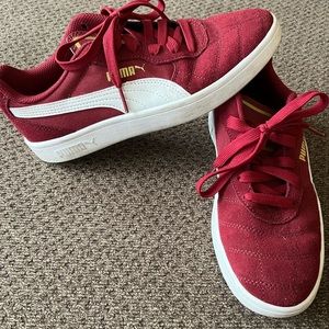 Boy’s Puma Sneakers Size 5C